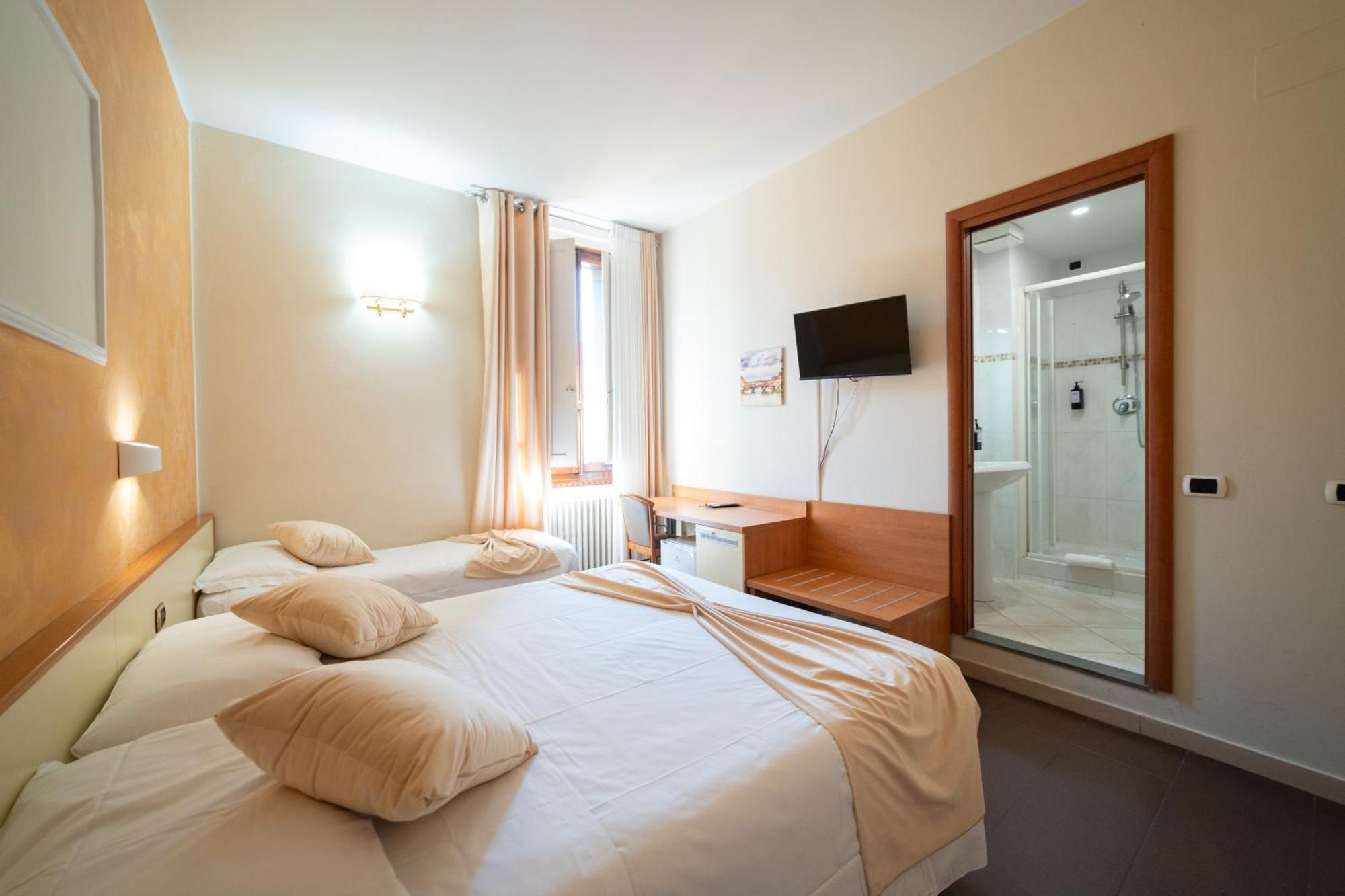 Hotel Angelica  Stazione Santa Maria Novella Firenze Esterno foto