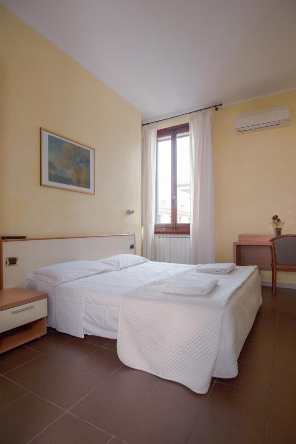 Hotel Angelica  Stazione Santa Maria Novella Firenze Esterno foto