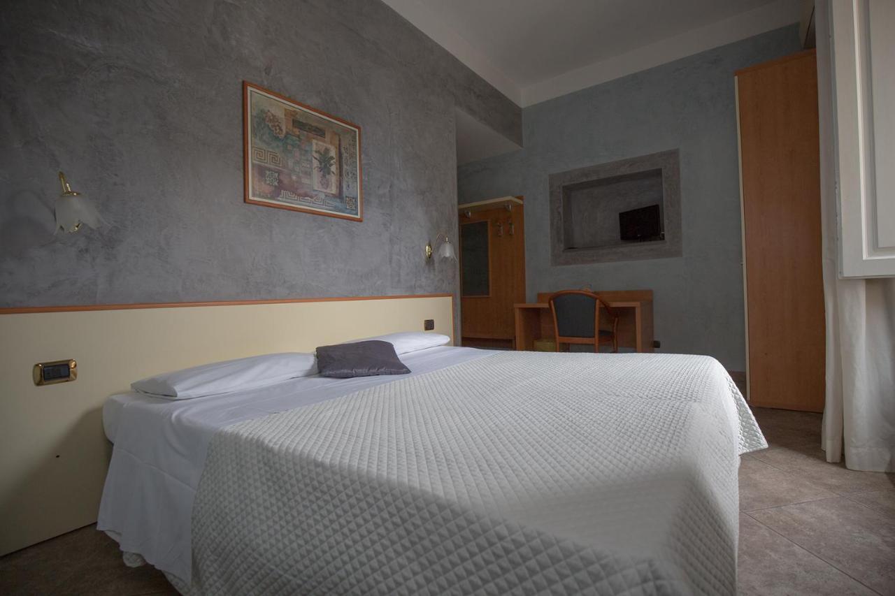 Hotel Angelica  Stazione Santa Maria Novella Firenze Esterno foto
