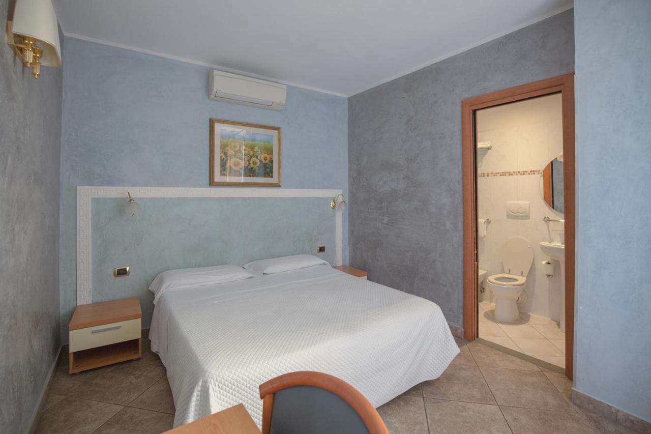 Hotel Angelica  Stazione Santa Maria Novella Firenze Esterno foto